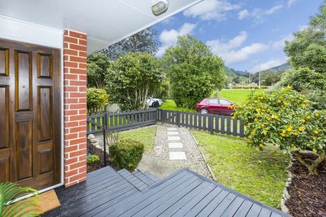 Photo of property in 2/88a Moonshine Road, Trentham, Upper Hutt, 5018
