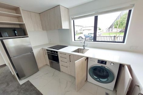 Photo of property in 1/87 Taikata Road, Te Atatu Peninsula, Auckland, 0610