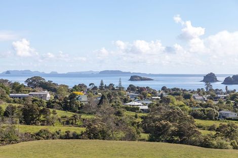 Photo of property in 94 Hahei Beach Road, Hahei, Whitianga, 3591