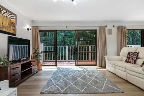 Photo of property in 8 Deodar Place, Totara Heights, Auckland, 2105