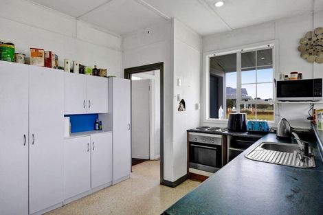 Photo of property in 8-10 Egmont Street, Normanby, Hawera, 4614