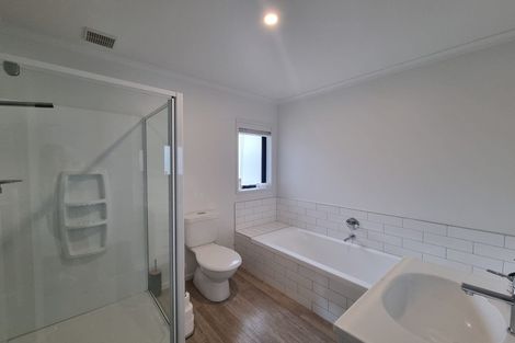 Photo of property in 84 Riverstone Drive, Riverstone Terraces, Upper Hutt, 5018