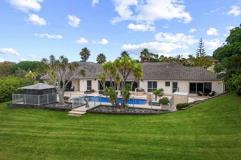 Photo of property in 7 Burgundy Park Avenue, Henderson, Auckland, 0612