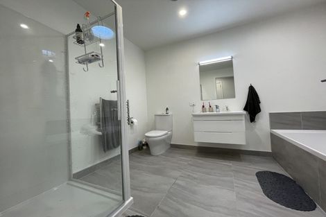 Photo of property in 47a Banks Boulevard, Whitby, Porirua, 5024