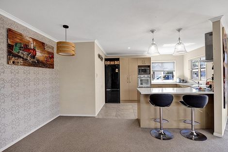 Photo of property in 24 Princes Street, Hawera, 4610