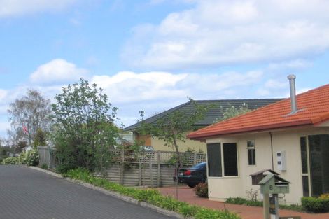 Photo of property in 9 Fairview Terrace, Waipahihi, Taupo, 3330