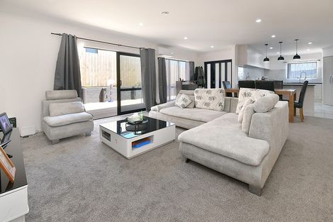 Photo of property in 21 Rauta Way, Helensville, 0800