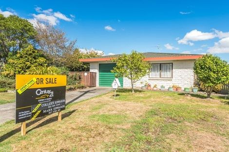 Photo of property in 16 Oaklea Avenue, Marton, 4710