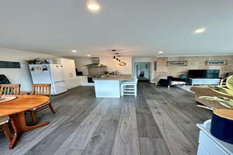 Photo of property in 1 Trinity Lane, Greytown, 5712