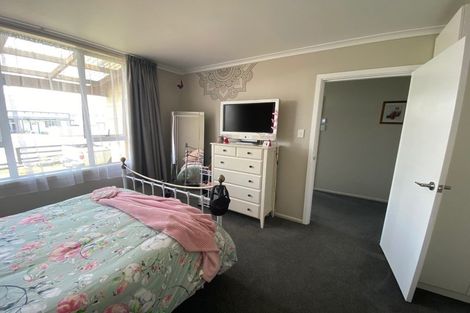 Photo of property in 20 Derby Street, Westport, 7825