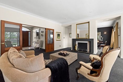 Photo of property in 375 Saint Georges Road, Havelock North, 4130