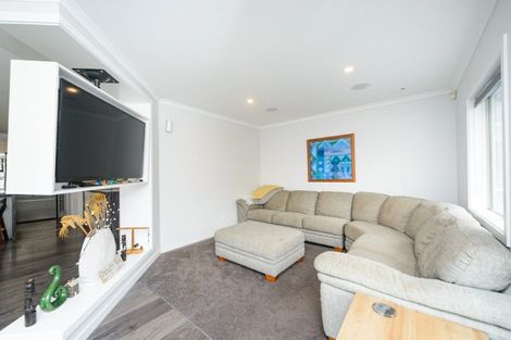 Photo of property in 47 Karina Terrace, Roslyn, Palmerston North, 4414