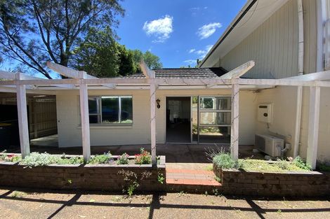 Photo of property in 41 Cron Avenue, Te Atatu South, Auckland, 0610