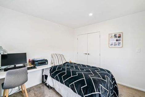 Photo of property in 66c Donovan Avenue, Massey, Auckland, 0614