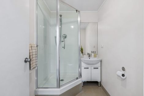 Photo of property in 525 Beach Road, Murrays Bay, Auckland, 0630