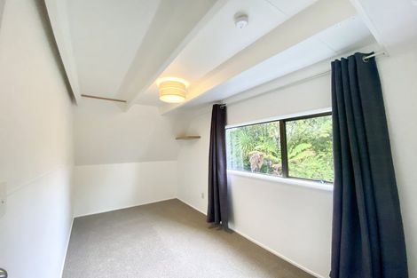 Photo of property in 1/47 Valley View Road, Glenfield, Auckland, 0629