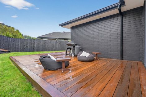 Photo of property in 4 Porokaiwhiri Avenue, Helensville, 0800