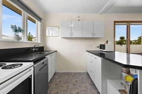 Photo of property in 6 Kauri Street, Taradale, Napier, 4112