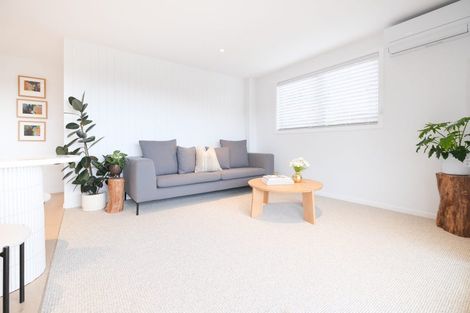 Photo of property in 13 Lynngate Place, Hillcrest, Auckland, 0627
