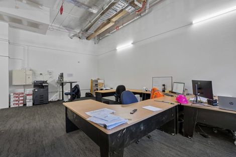 Photo of property in Alex Apartments, 36/135 Hallenstein Street, Queenstown, 9300