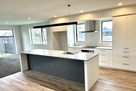 Photo of property in 9 George Yee Place, Taradale, 4112