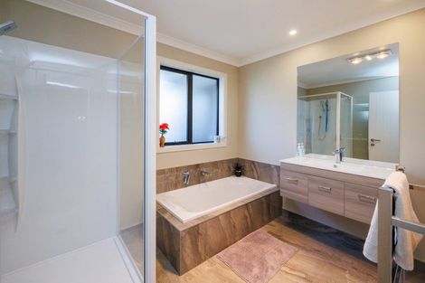 Photo of property in 3b Innes Place, Roslyn, Palmerston North, 4414