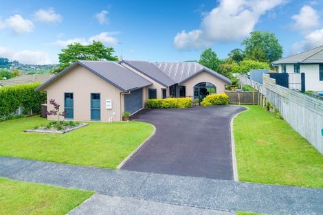 Photo of property in 71 Ayrshire Drive, Grandview Heights, Hamilton, 3200