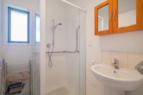 Photo of property in 2 Mayfair Close, Whitianga, 3510