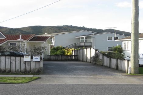 Photo of property in 1/21 Strand Crescent, Naenae, Lower Hutt, 5011
