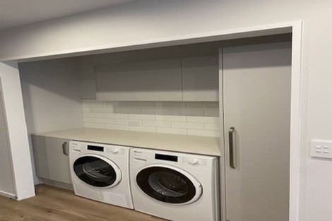 Photo of property in 2/37 Webb Street, St Albans, Christchurch, 8014