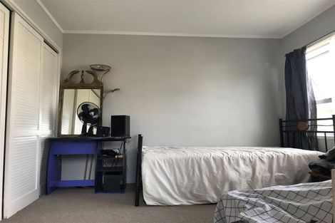 Photo of property in 2 Aotea Road, Glen Eden, Auckland, 0602