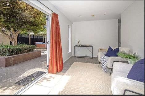 Photo of property in 2/11 Mclellan Place, Ilam, Christchurch, 8041