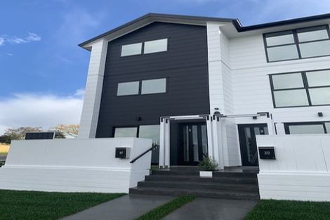 Photo of property in 1/2 Jadewynn Drive, Massey, Auckland, 0614