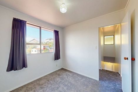 Photo of property in 3 Makatote Grove, Churton Park, Wellington, 6037
