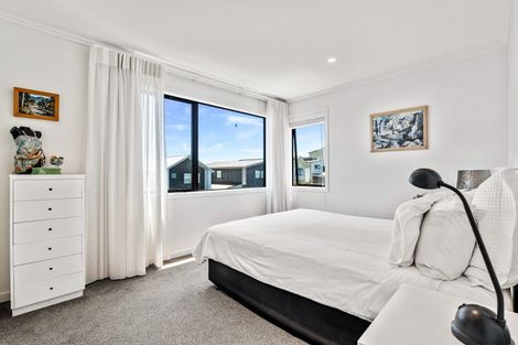 Photo of property in 18 Saltmarsh Road, Hobsonville, Auckland, 0616