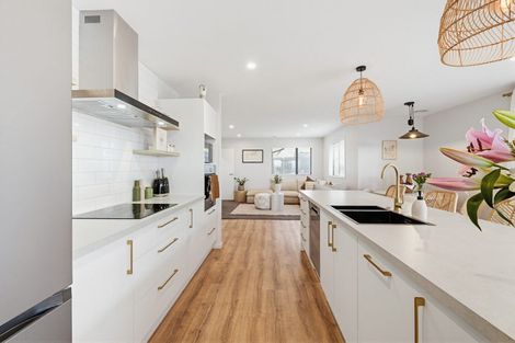 Photo of property in 31 Meadow View Drive, Belfast, Christchurch, 8051