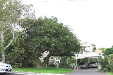 Photo of property in 43 Ocean View Road, Hillcrest, Auckland, 0627