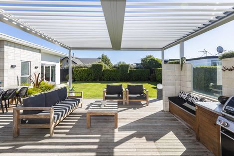 Photo of property in 101 Aston Drive, Waimairi Beach, Christchurch, 8083