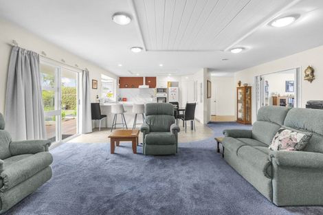 Photo of property in 15 Wood Street, Greytown, 5712