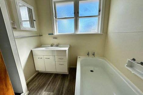 Photo of property in 25 Waihi Road, Hawera, 4610