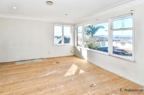 Photo of property in 114 Alfriston Road, Manurewa, Auckland, 2105