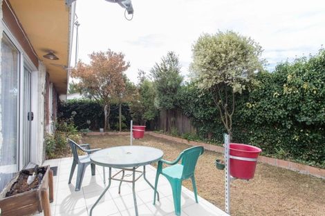 Photo of property in 8 Wanstead Place, Woolston, Christchurch, 8062