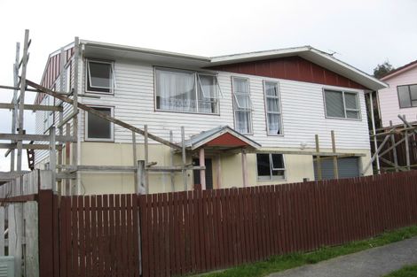 Photo of property in 27 Kendal Grove, Wainuiomata, Lower Hutt, 5014