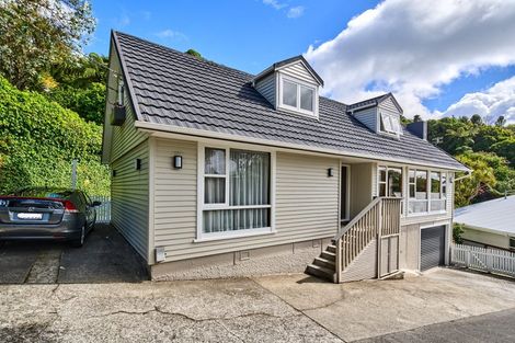 Photo of property in 46 Homewood Crescent, Karori, Wellington, 6012