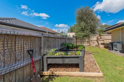 Photo of property in 12 Reybert Place, Massey, Auckland, 0614