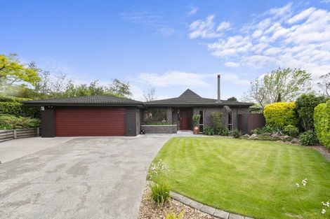Photo of property in 18 Clifton Terrace, Fitzherbert, Palmerston North, 4410