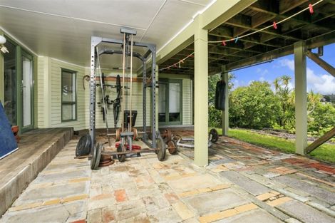 Photo of property in 528 Beach Road, Murrays Bay, Auckland, 0630
