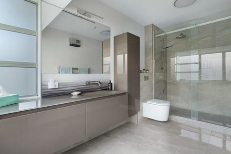 Photo of property in 2/8 Hinewa Road, Otumoetai, Tauranga, 3110