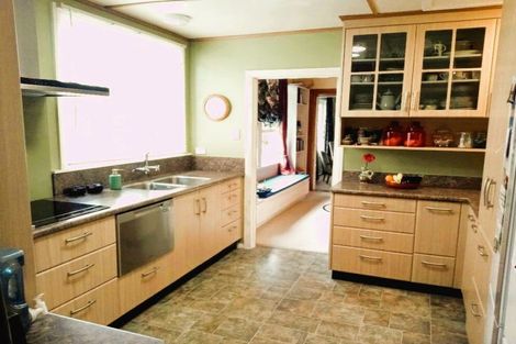 Photo of property in 16 Hunter Street, Dannevirke, 4930