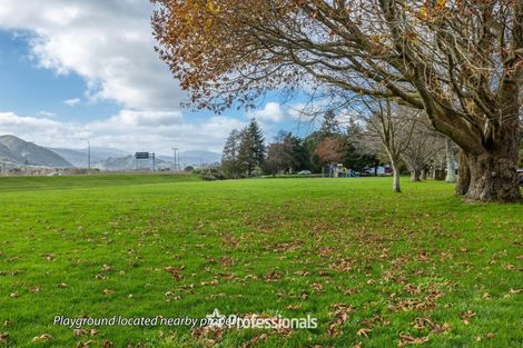 Photo of property in 2/16 Riverbank Street, Ebdentown, Upper Hutt, 5018